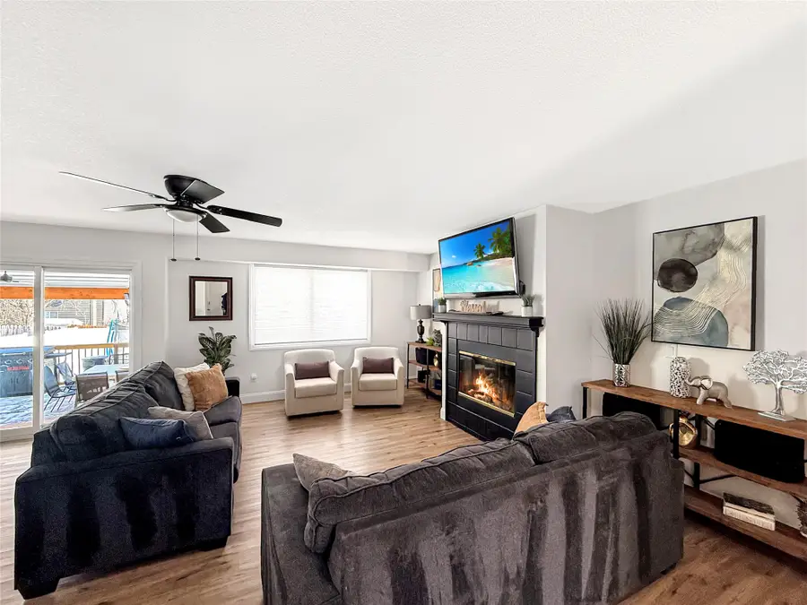 4137 SE 22nd Street, Des Moines, IA 50320 - #3