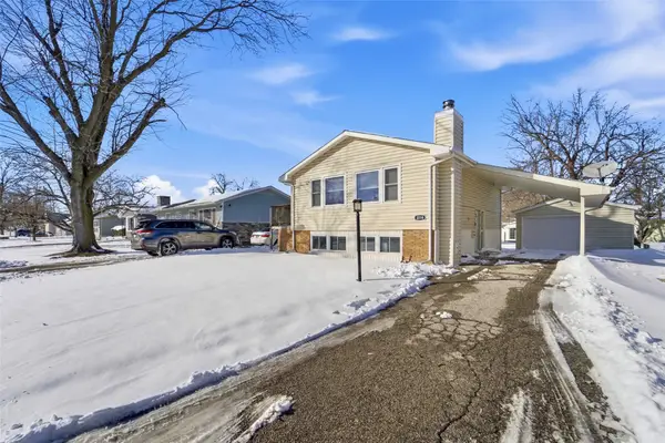 2218 Warford Street, Perry, IA 50220