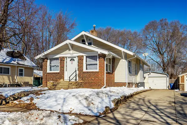726 Morton Avenue, Des Moines, IA 50316