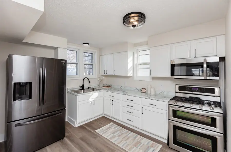 2944 Dean Avenue, Des Moines, IA 50317 - #2