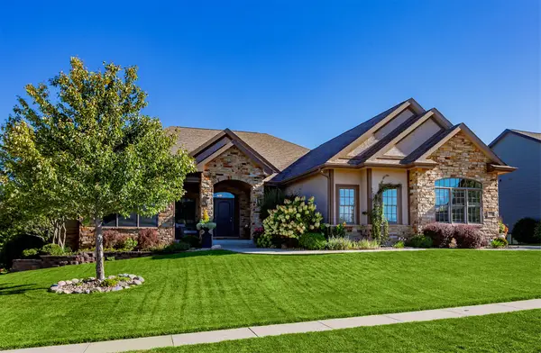 15501 Plum Drive, Urbandale, IA 50323