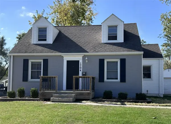 1704 Merle Hay Road, Des Moines, IA 50310