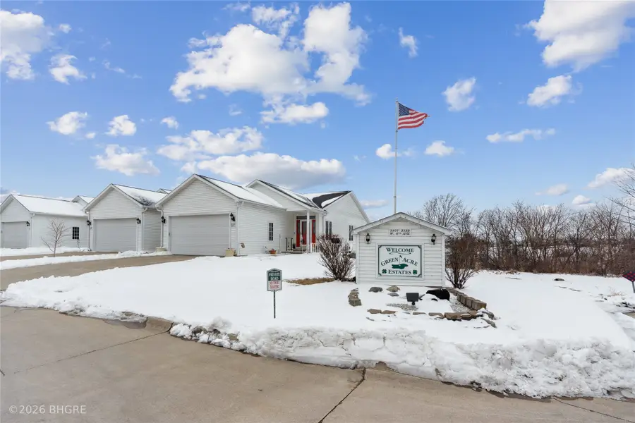 2107 W 4th Avenue, Indianola, IA 50125 - #3