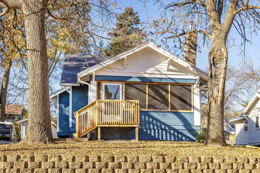 676 34th Street, Des Moines, IA 50312 - #3