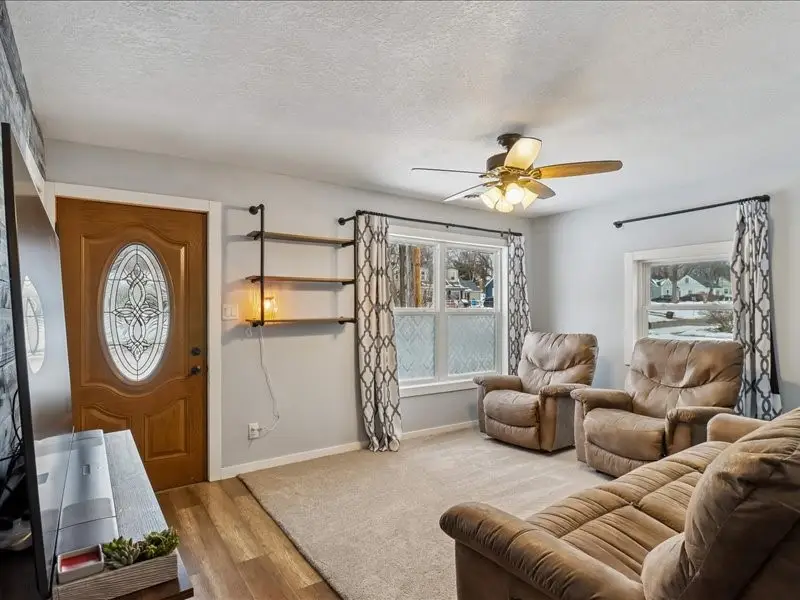 6912 SW 15th Street, Des Moines, IA 50315 - #3