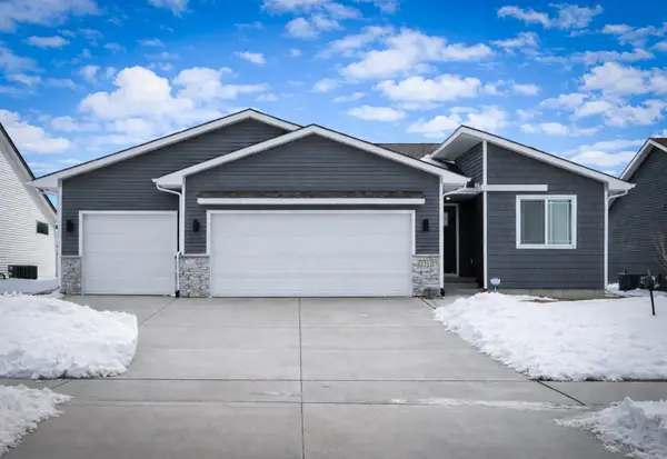 2311 Oxley Drive, Granger, IA 50109