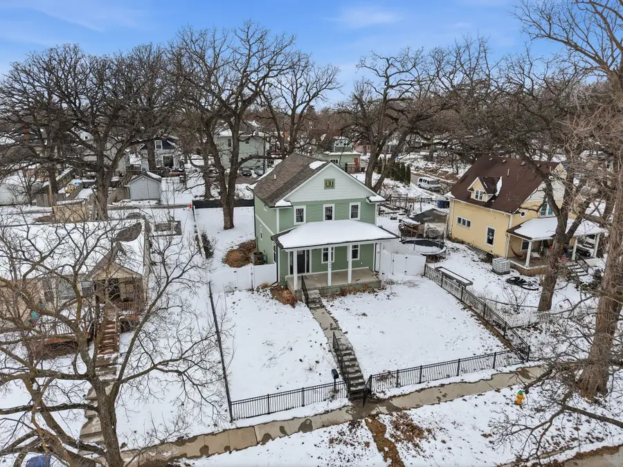 994 25th Street, Des Moines, IA 50312 - #2