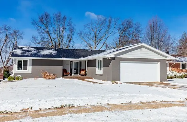 2700 68th Street, Urbandale, IA 50322