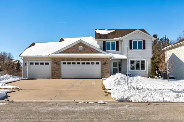 4943 Hemingway Drive, Ames, IA 50014
