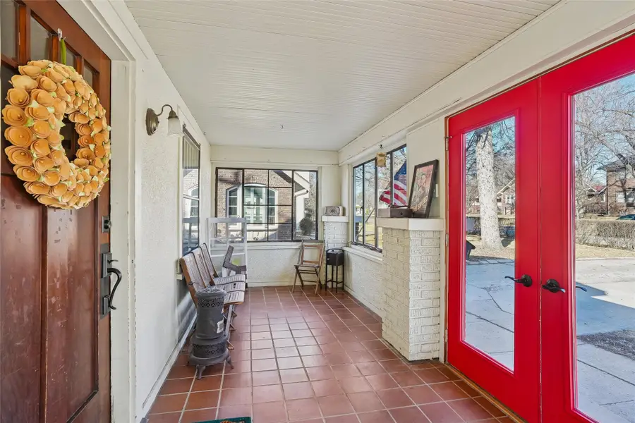 3516 Iola Avenue, Des Moines, IA 50312 - #3