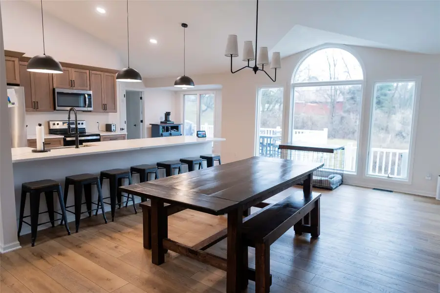 1262 Iowa Street, Pella, IA 50219 - #2