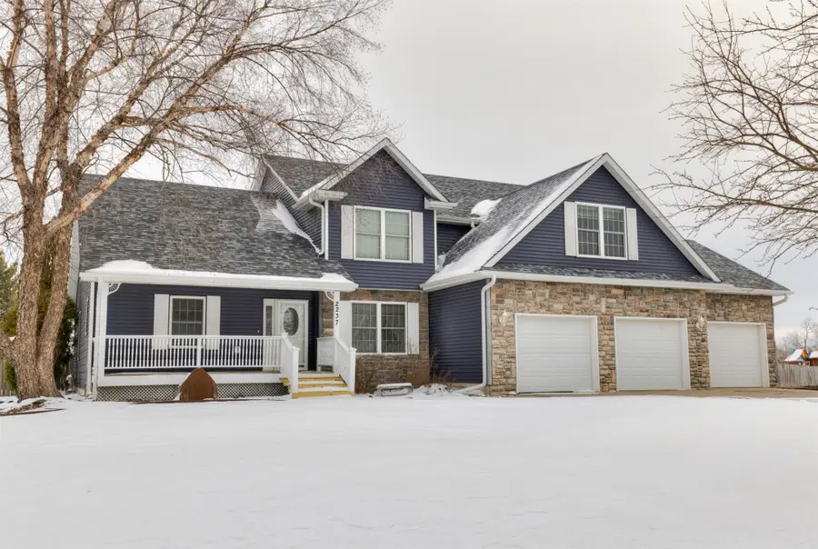 2237 SE 68th Street, Pleasant Hill, IA 50327 - #2