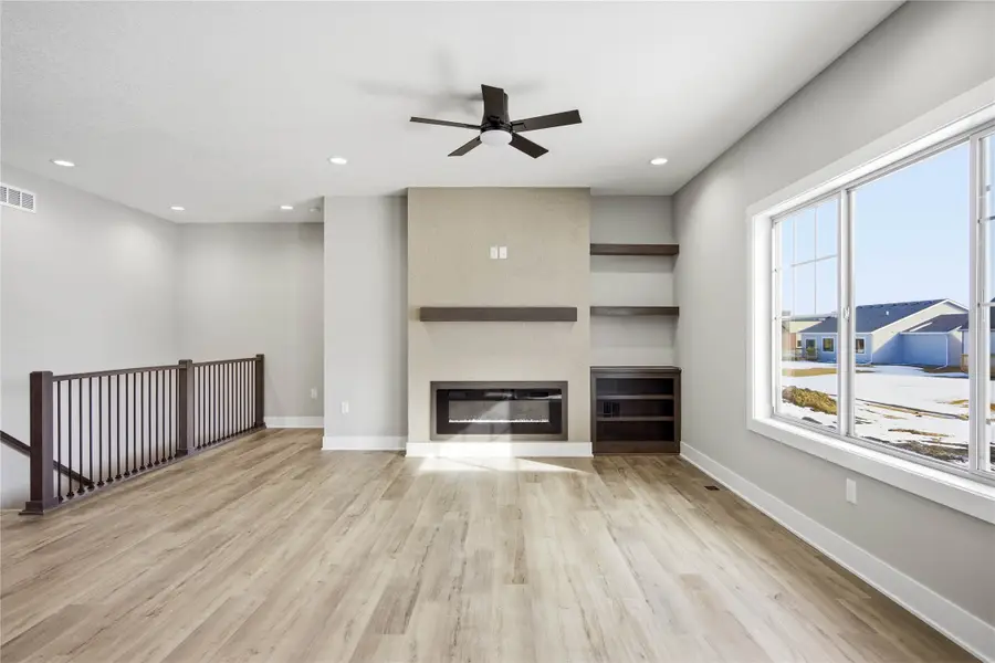 305 SW 16th Street, Ankeny, IA 50023 - #2