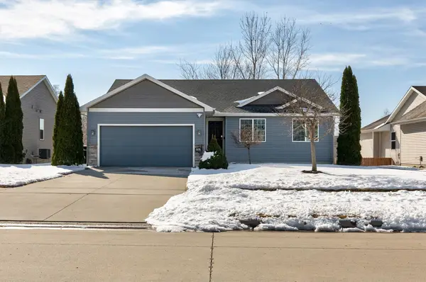 5132 NW 59th Avenue, Johnston, IA 50131