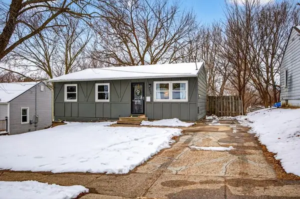 2804 Cambridge Street, Des Moines, IA 50313