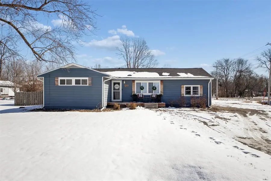 5425 NW 4th Court, Des Moines, IA 50313 - #2