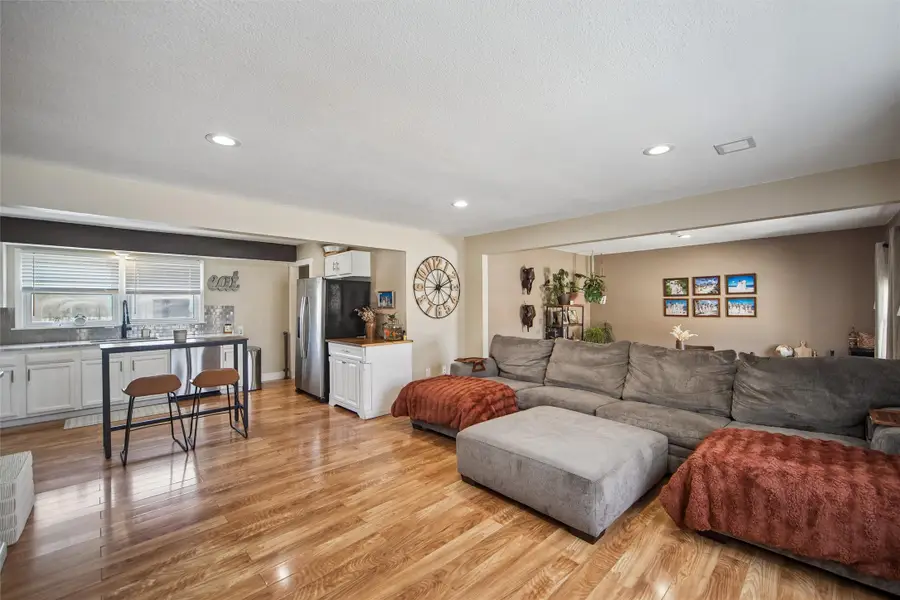 5425 NW 4th Court, Des Moines, IA 50313 - #3