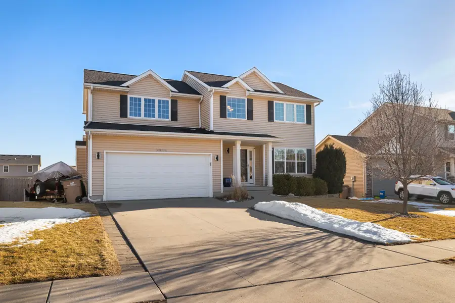 8334 Dakota Drive, West Des Moines, IA 50266 - #2