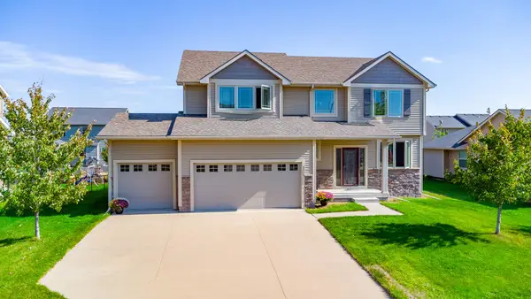 2355 SE Riverbirch Lane, Waukee, IA 50263
