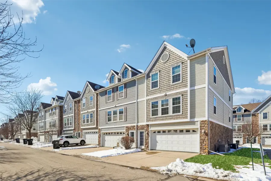 358 NE Sandalwood Drive, Waukee, IA 50263 - #2