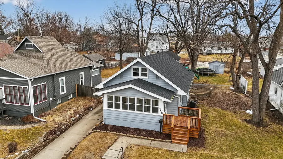 709 9th Street, West Des Moines, IA 50265 - #3