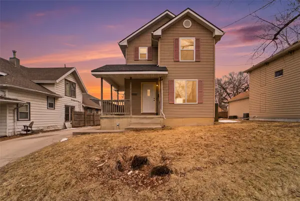 917 E 12th Street, Des Moines, IA 50316