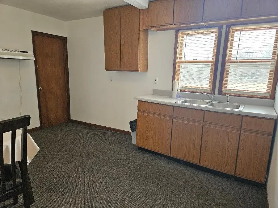 1715 E Diehl Avenue, Des Moines, IA 50320 - #3