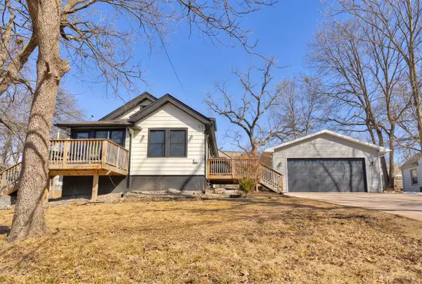 1637 Huntland Drive, Des Moines, IA 50310