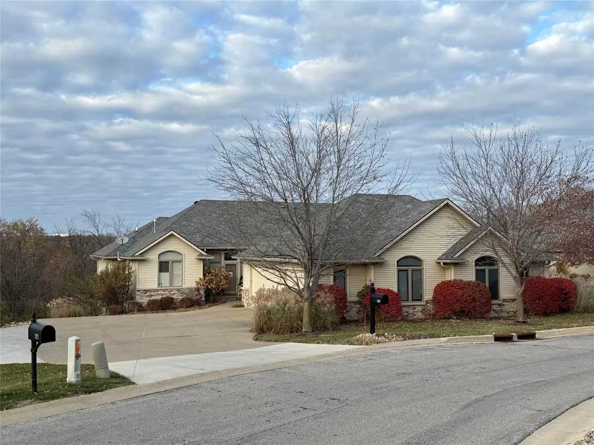 2827 SW 30th Street, Des Moines, IA 50321 - #1