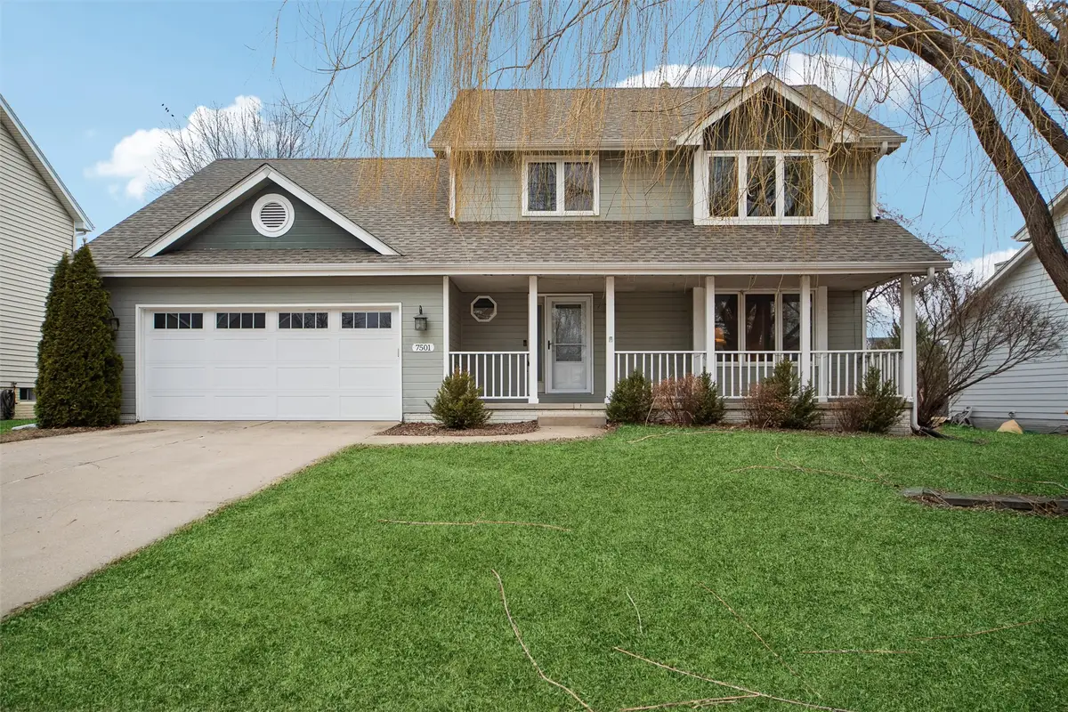 7501 Hickory Lane, Urbandale, IA 50322 - #1