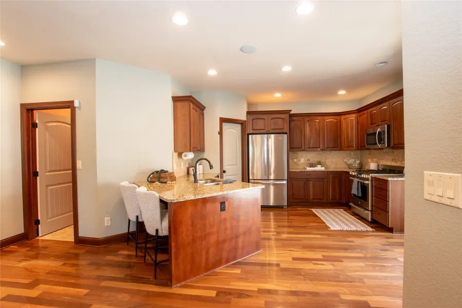 204 Cambridge Drive, West Des Moines, IA 50266 - #3