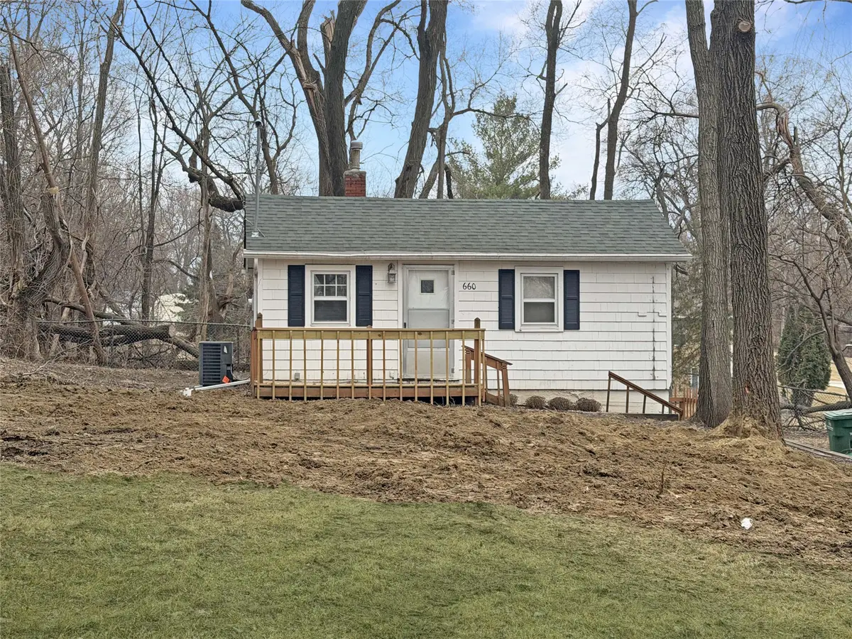 660 NW 45th Place, Des Moines, IA 50313 - #1