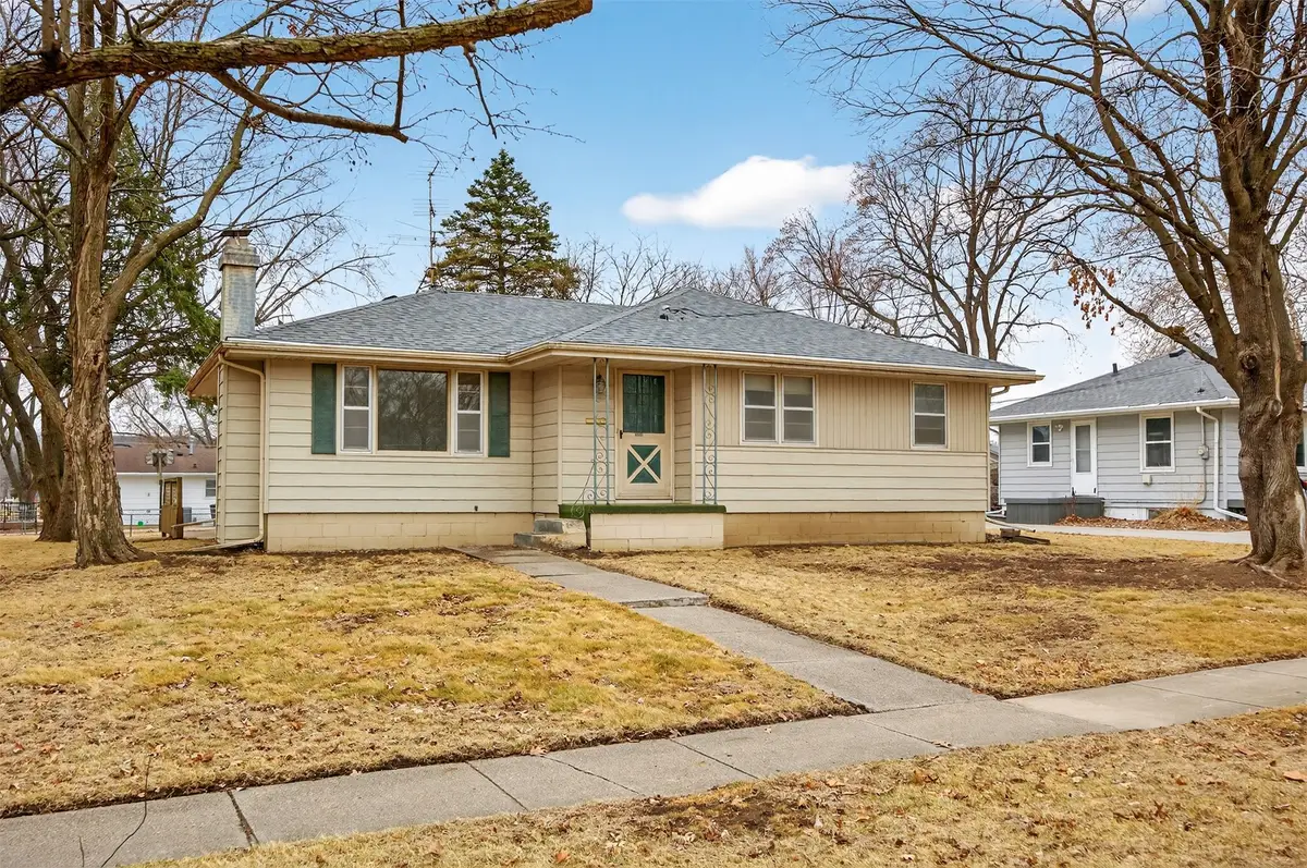 3500 Lindlavista Way, Des Moines, IA 50310 - #1