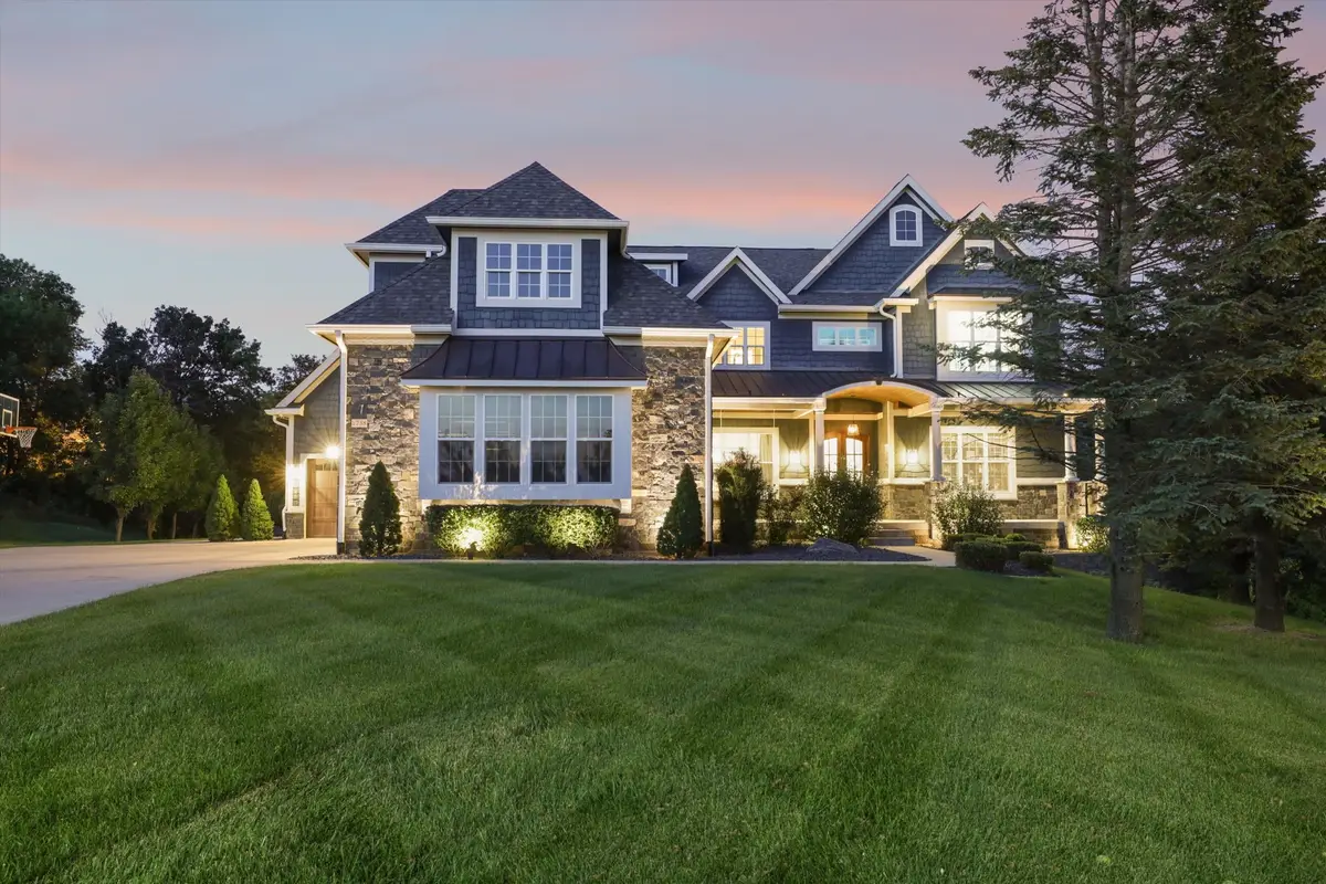 1738 S 40th Court, West Des Moines, IA 50265 - #1