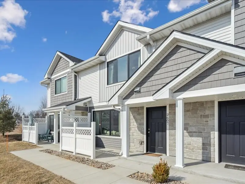 2607 SE Osier Avenue, West Des Moines, IA 50265 - #2