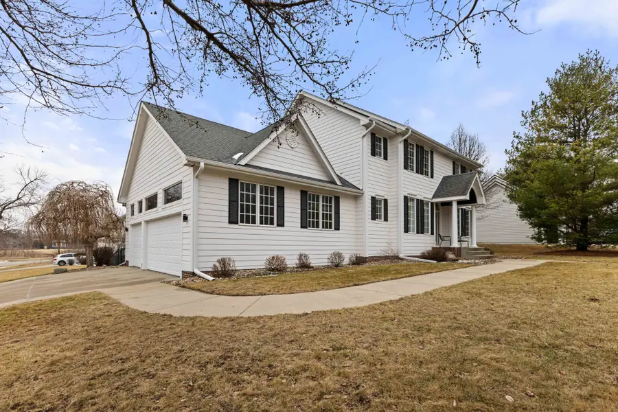 8324 Chambery Boulevard, Johnston, IA 50131 - #2