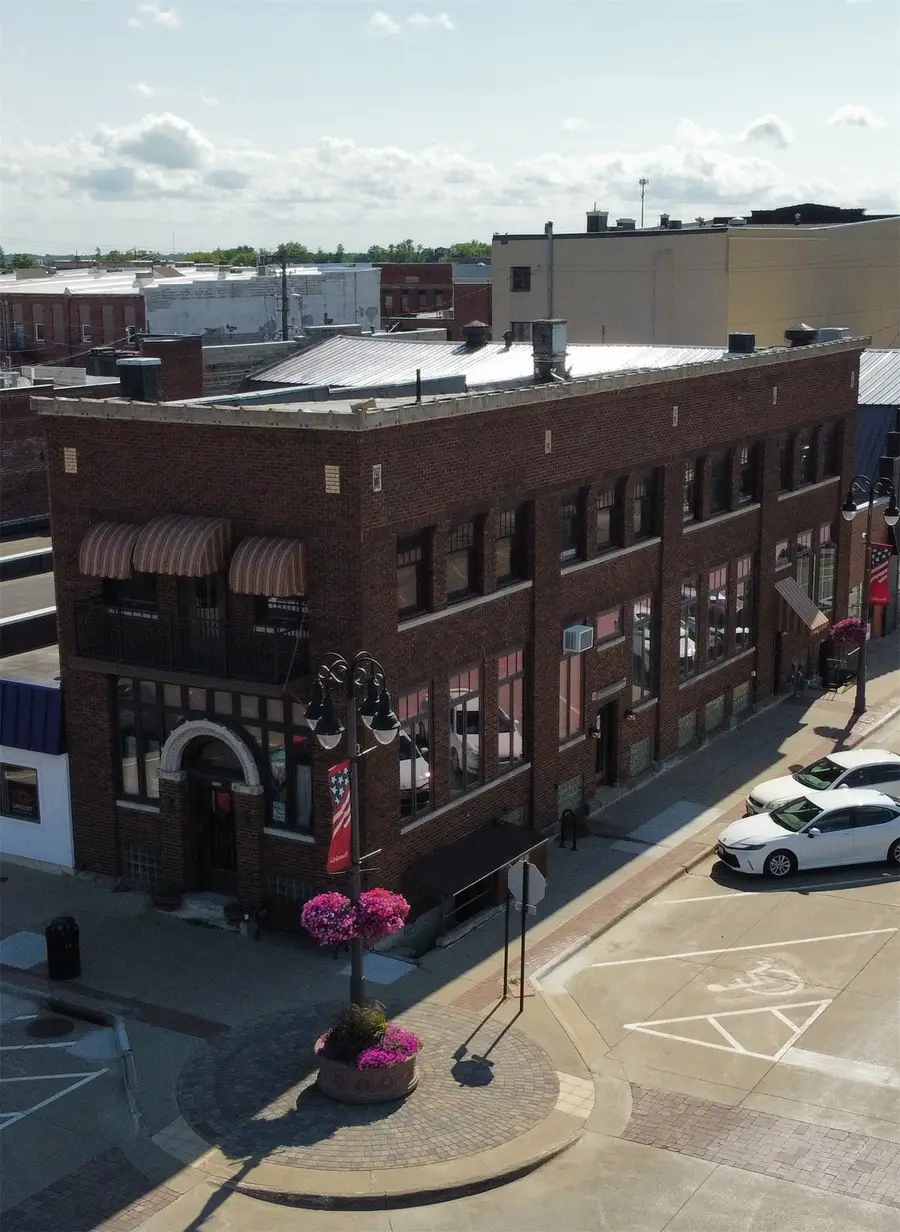 937 Broad Street, Grinnell, IA 50112 - #3