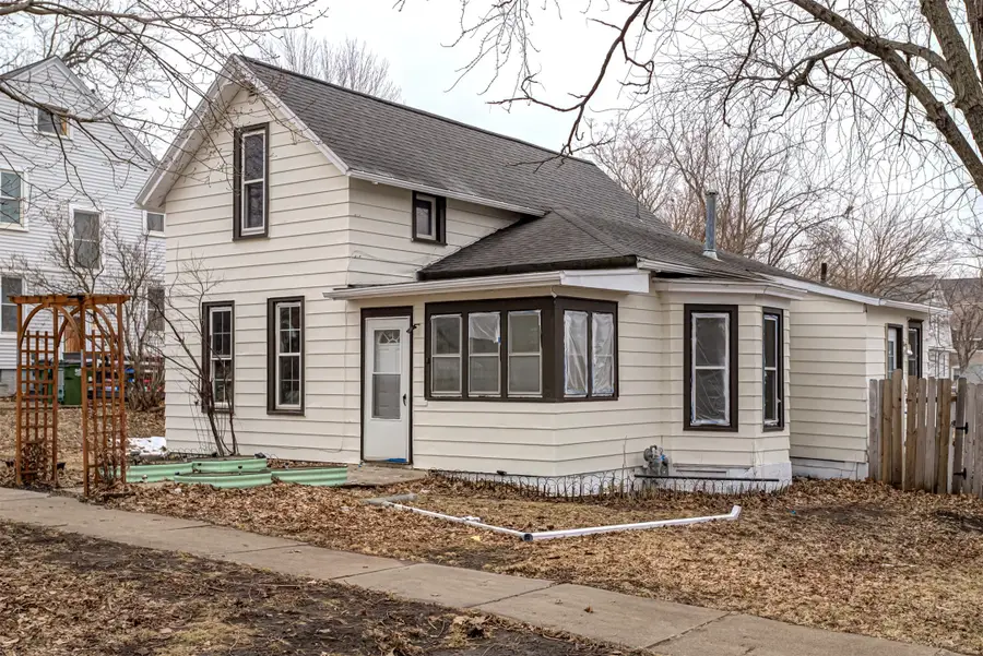 422 Crawford Street, Boone, IA 50036 - #2