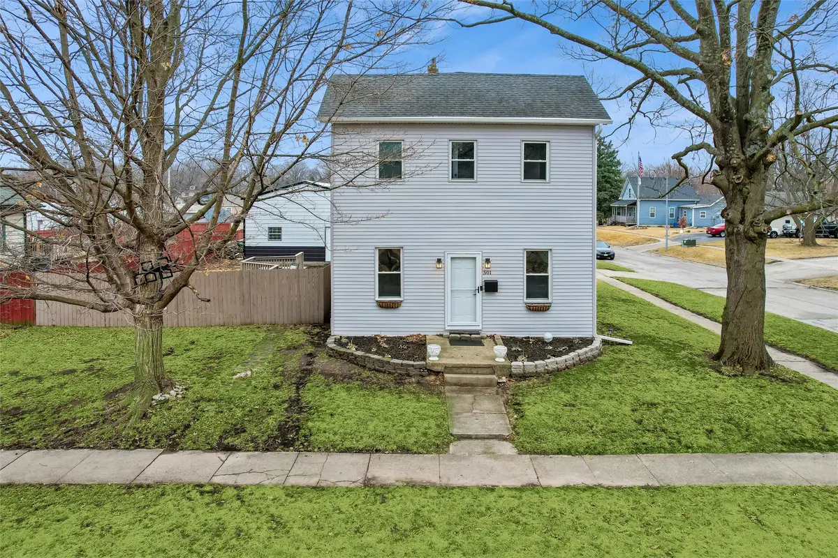 501 E 1st Avenue, Indianola, IA 50125 - #1