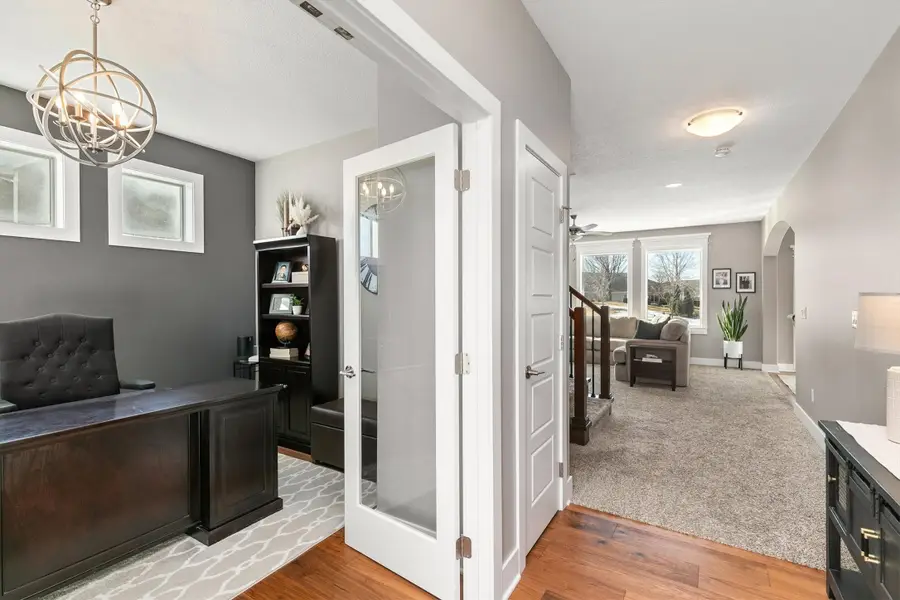 14308 Oakwood Drive, Urbandale, IA 50323 - #2