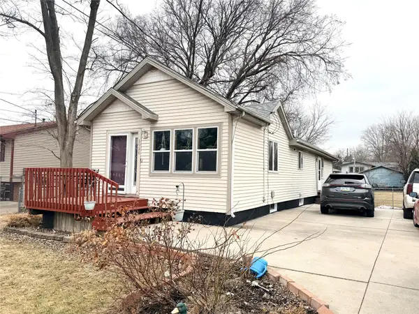 3926 E 27th Street, Des Moines, IA 50317