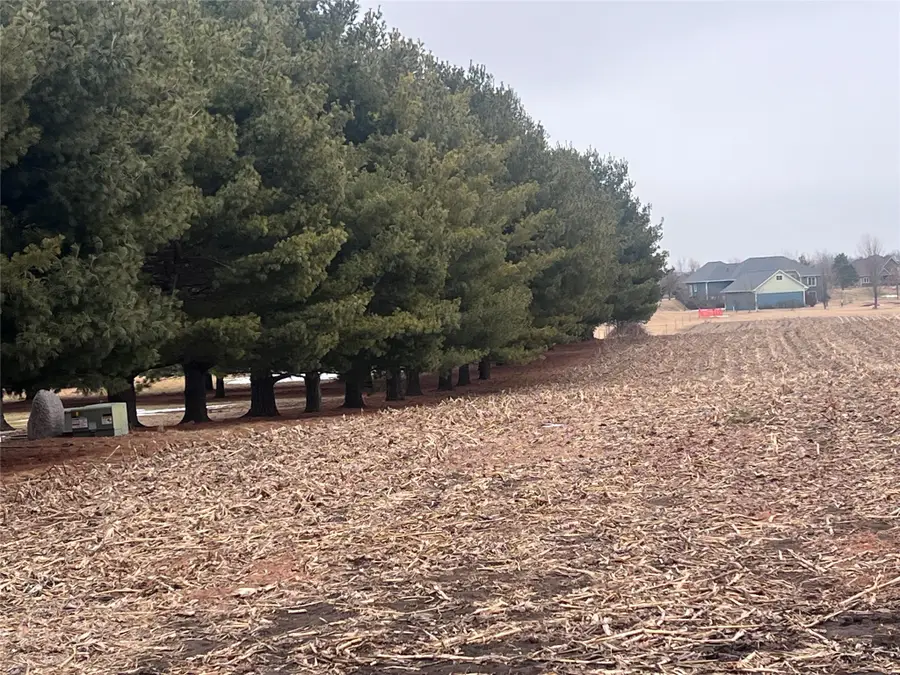 11695 121 Street, Granger, IA 50109 - #2