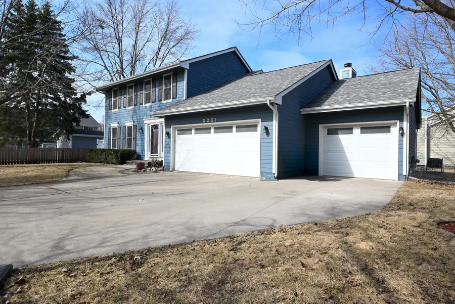 6201 Center Street, West Des Moines, IA 50266 - #2