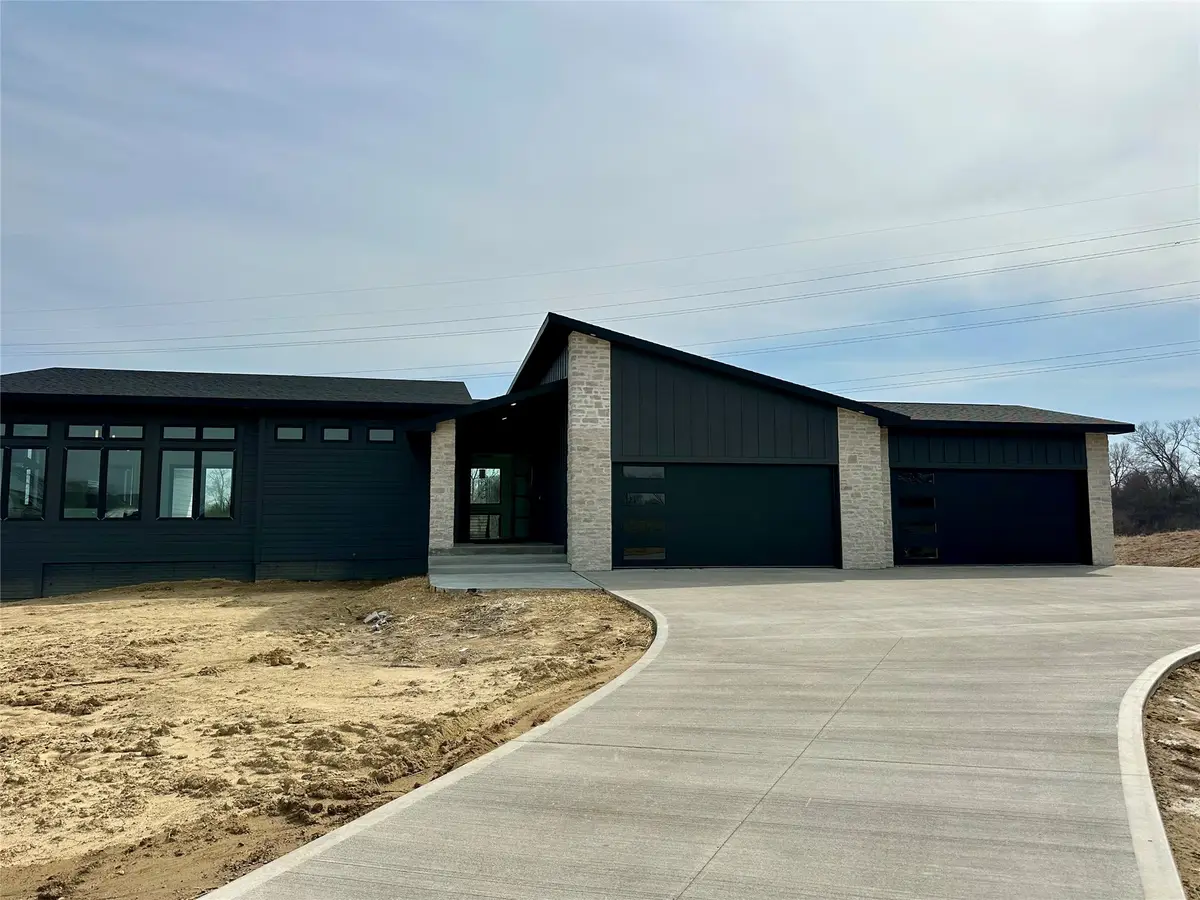 2188 114th Court, Winterset, IA 50273 - #1