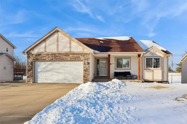 2818 E Kenyon Avenue, Des Moines, IA 50320