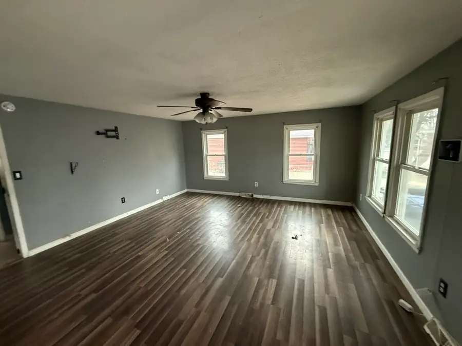 1820 E 25th Street, Des Moines, IA 50317 - #2