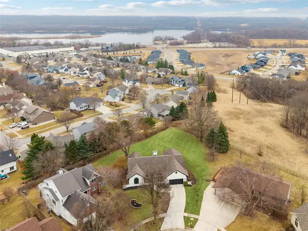 924 S 26th Street, West Des Moines, IA 50265