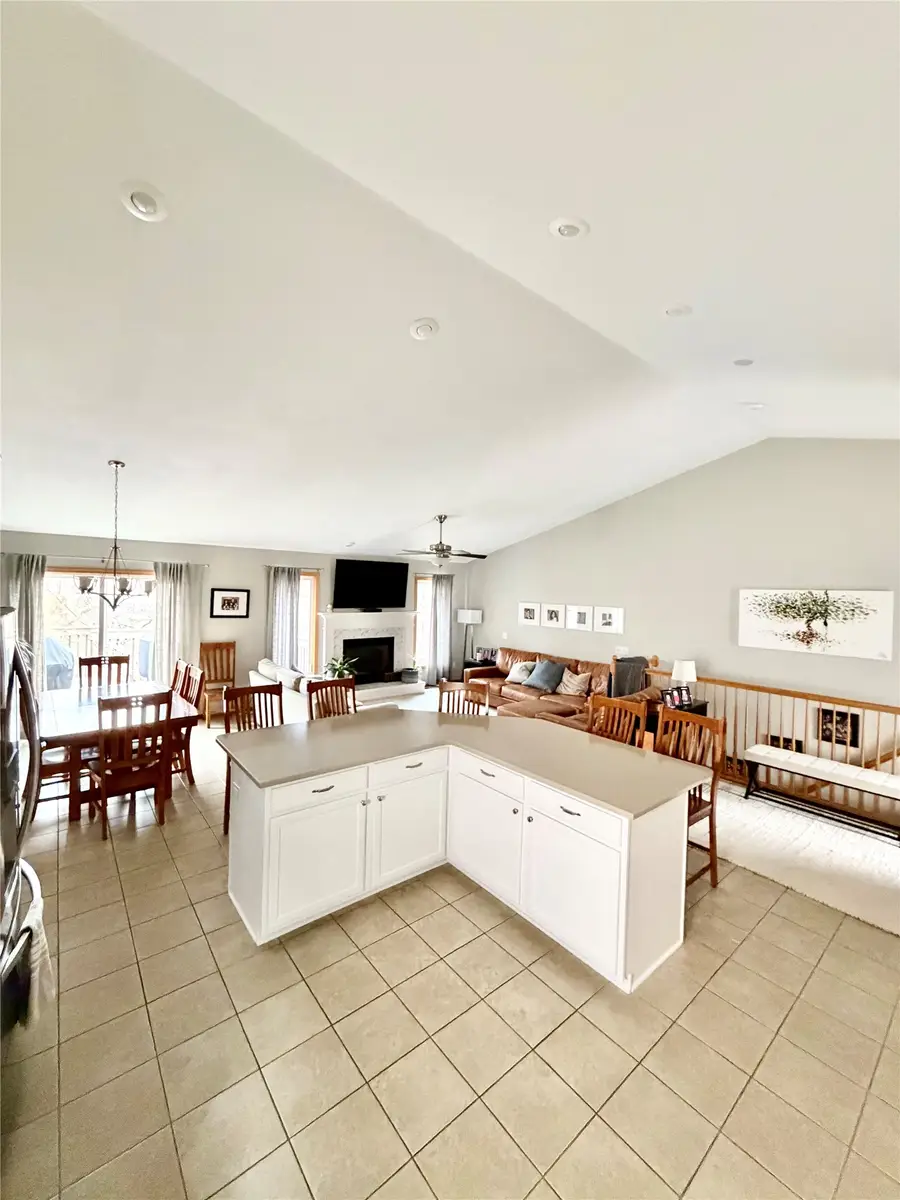 4385 Meadow Valley Drive, West Des Moines, IA 50265 - #3