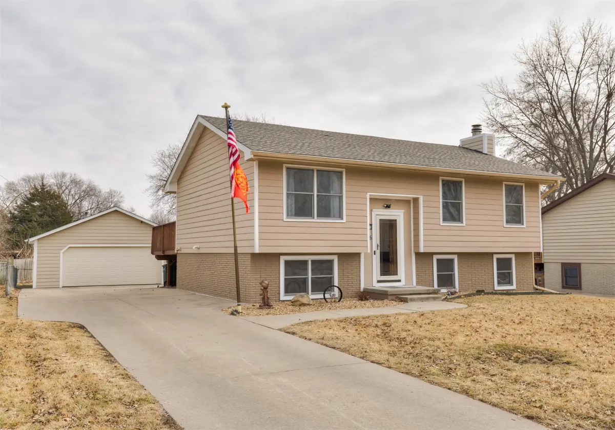 706 Gordon Avenue, Norwalk, IA 50211 - #1