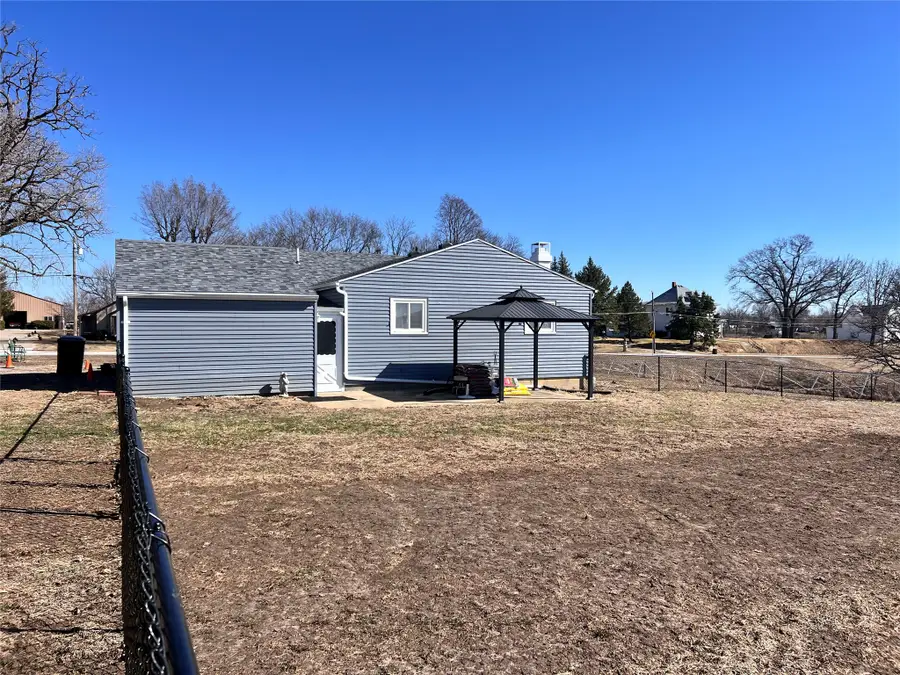 1313 W 4th Street N, Newton, IA 50208 - #3